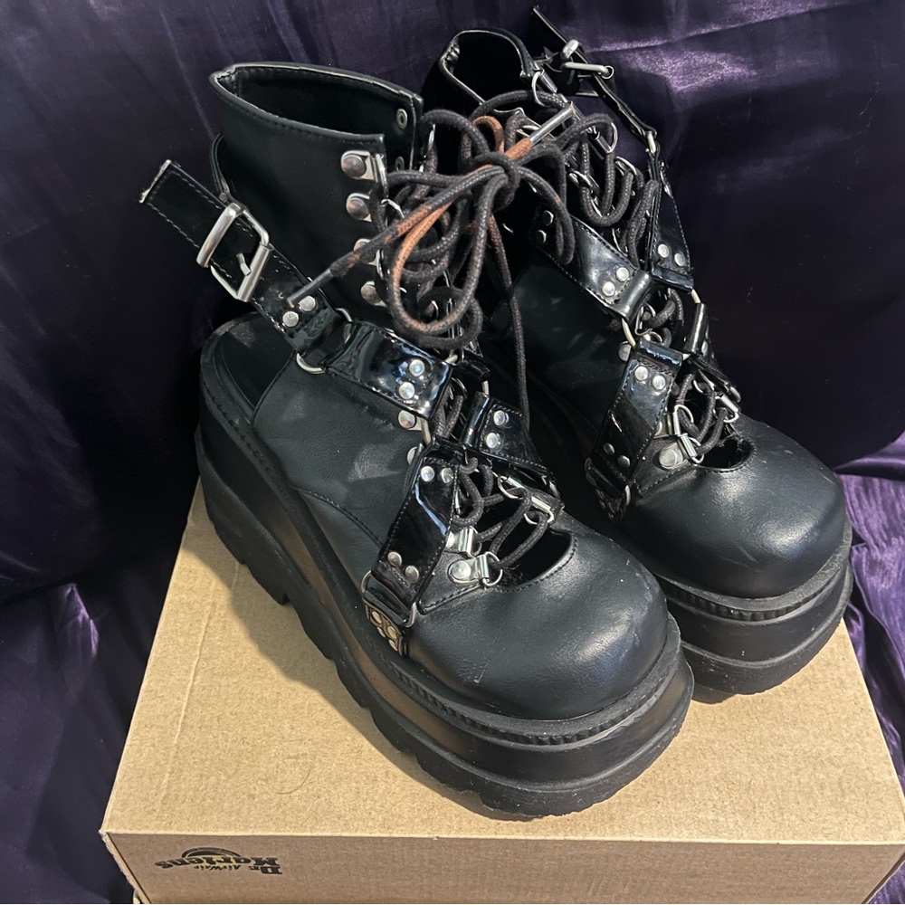 Demonias Deadstock Shaker-55 Black Goth Platform Boots